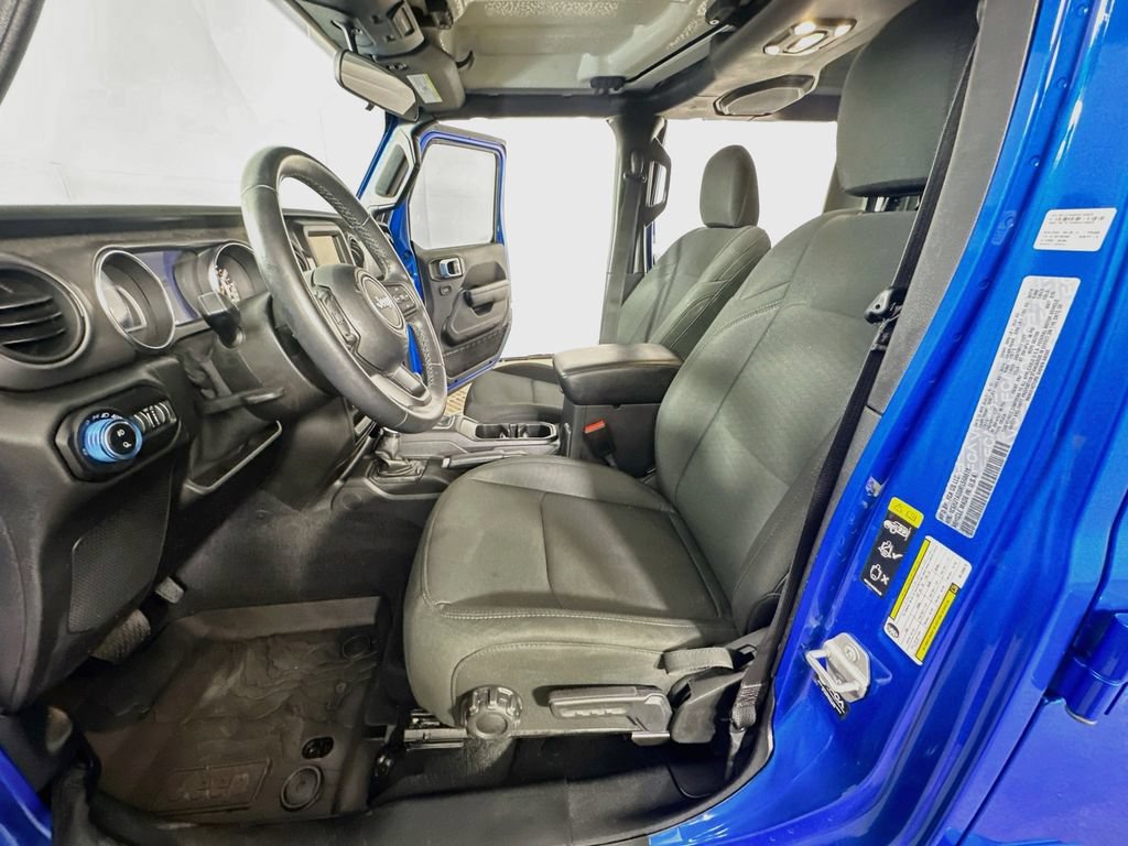 Used 2021 Jeep Gladiator Sport AWD/4WD image 15