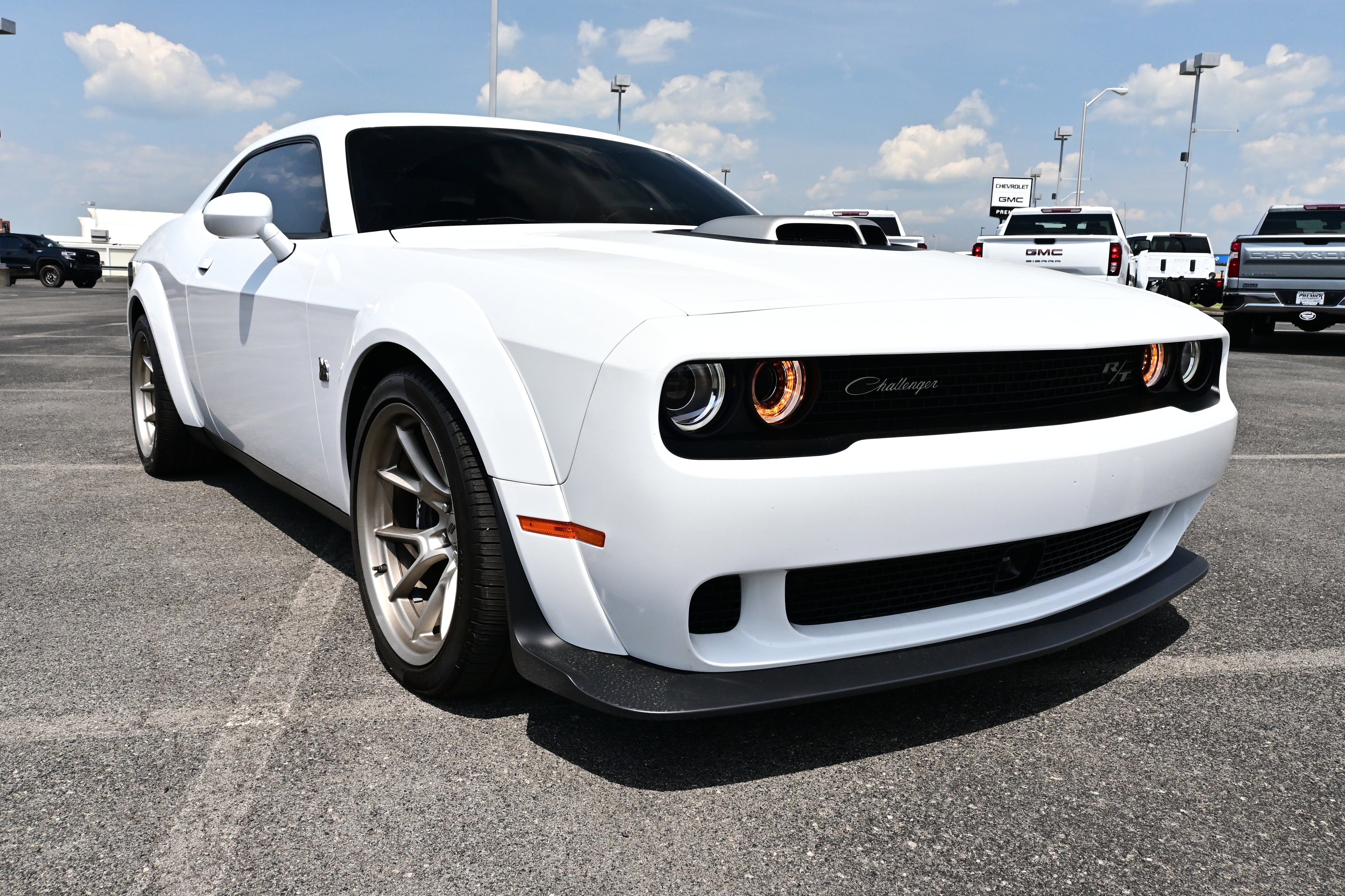 Used 2023 Dodge Challenger R/T Scat Pack RWD image 9