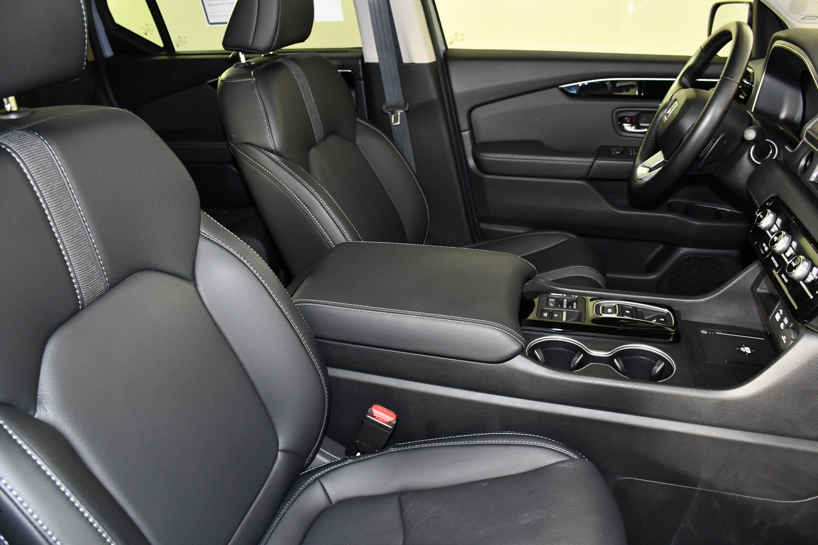 Certified 2025 Honda Pilot Touring image 42