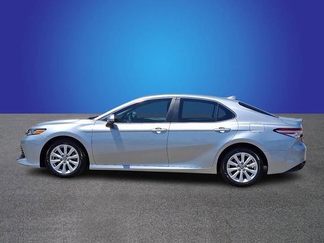 Used 2020 Toyota Camry LE FWD image 7