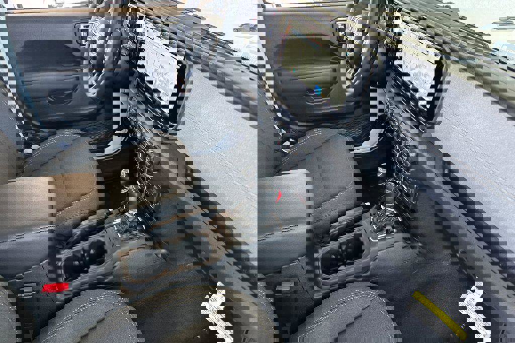 New 2025 Jeep Gladiator Sport image 11