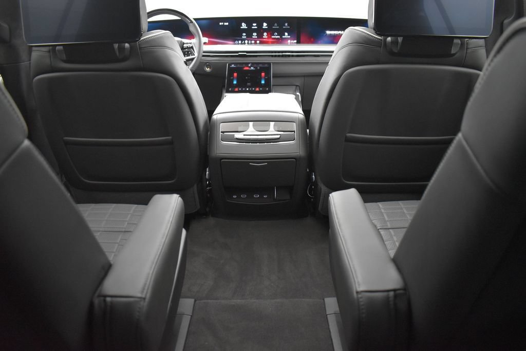 Certified 2026 Cadillac Escalade ESV V AWD/4WD image 28