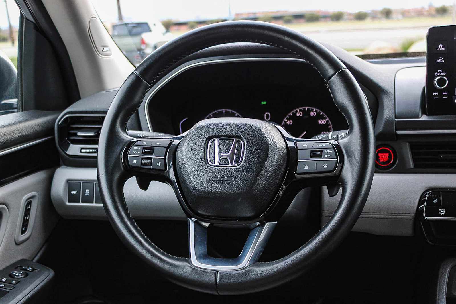 Certified 2025 Honda Pilot Touring image 15