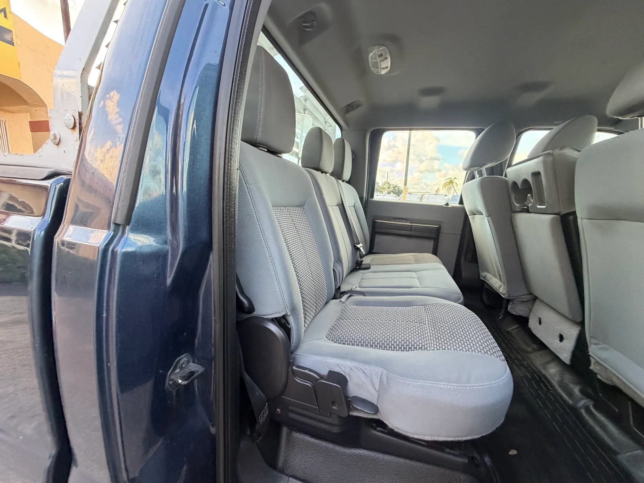 Used 2015 Ford F350 4x4 Crew Cab DRW Super Duty w/ Power Equipment Group image 17