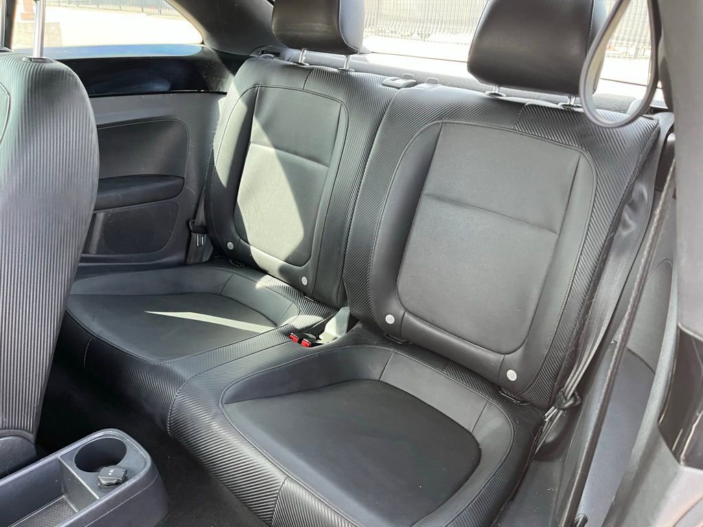 Used 2013 Volkswagen Beetle 2.5 image 19