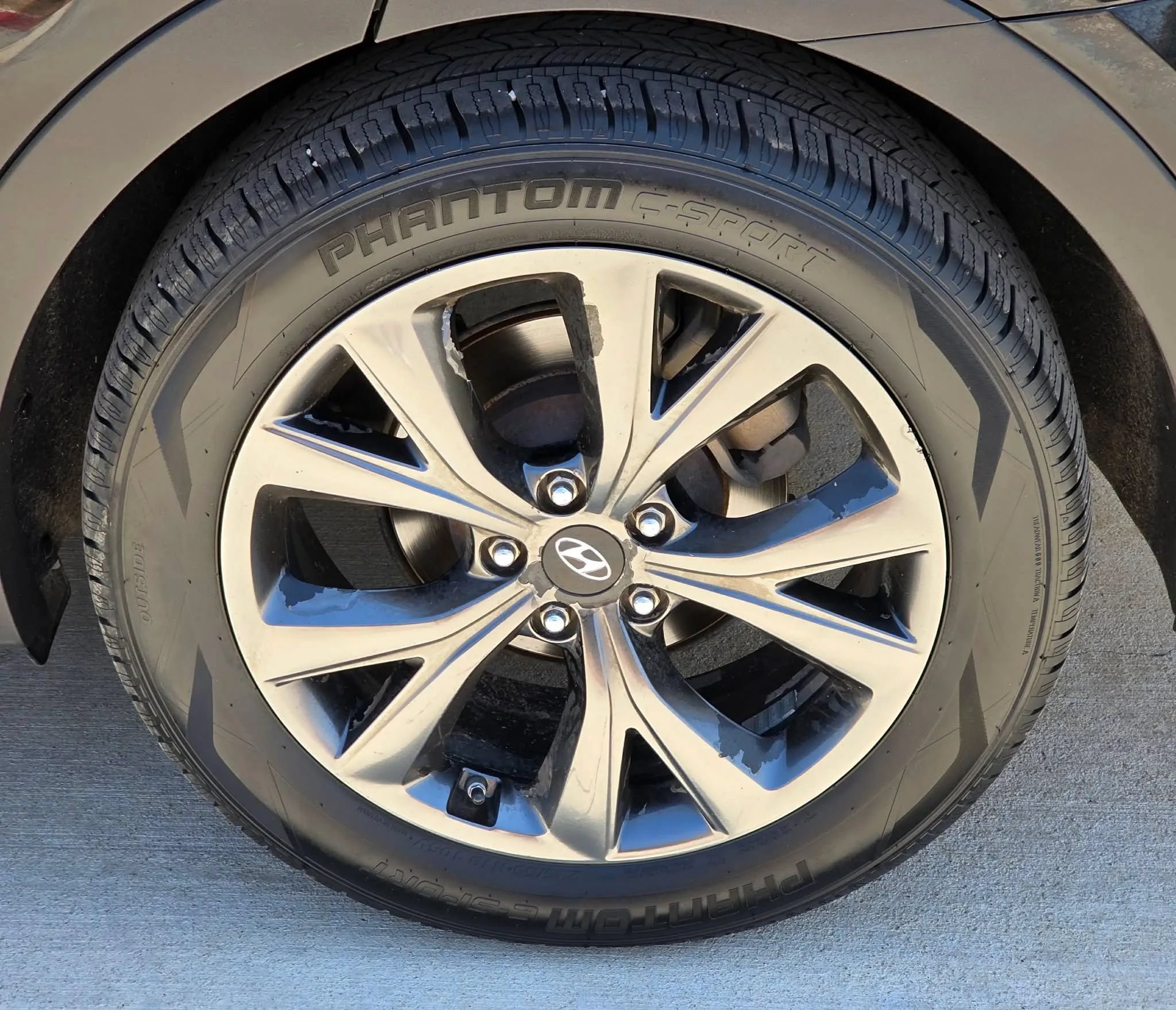 Used 2017 Hyundai Santa Fe Sport FWD image 39