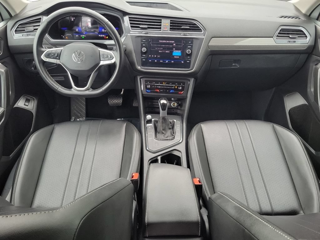 Used 2024 Volkswagen Tiguan SE FWD image 11