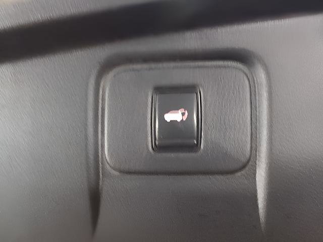 Used 2022 Nissan Murano SL w/ SL Moonroof Package image 34