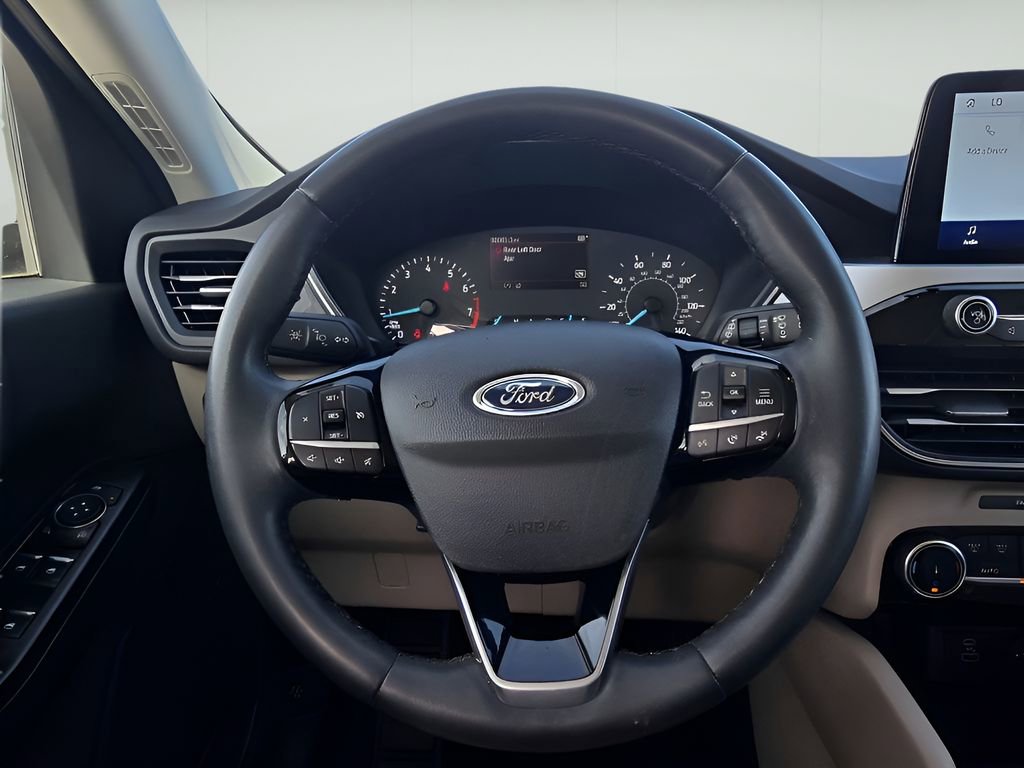 Used 2022 Ford Escape SEL image 29