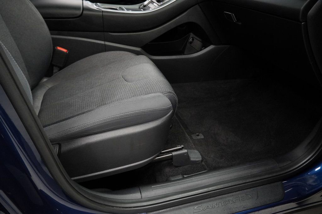 Used 2021 Hyundai Santa Fe SEL w/ Convenience Package image 48
