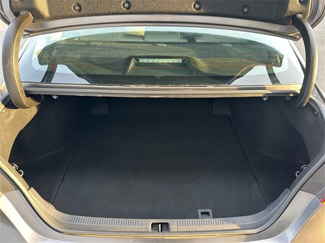 Used 2020 Toyota Camry SE image 29