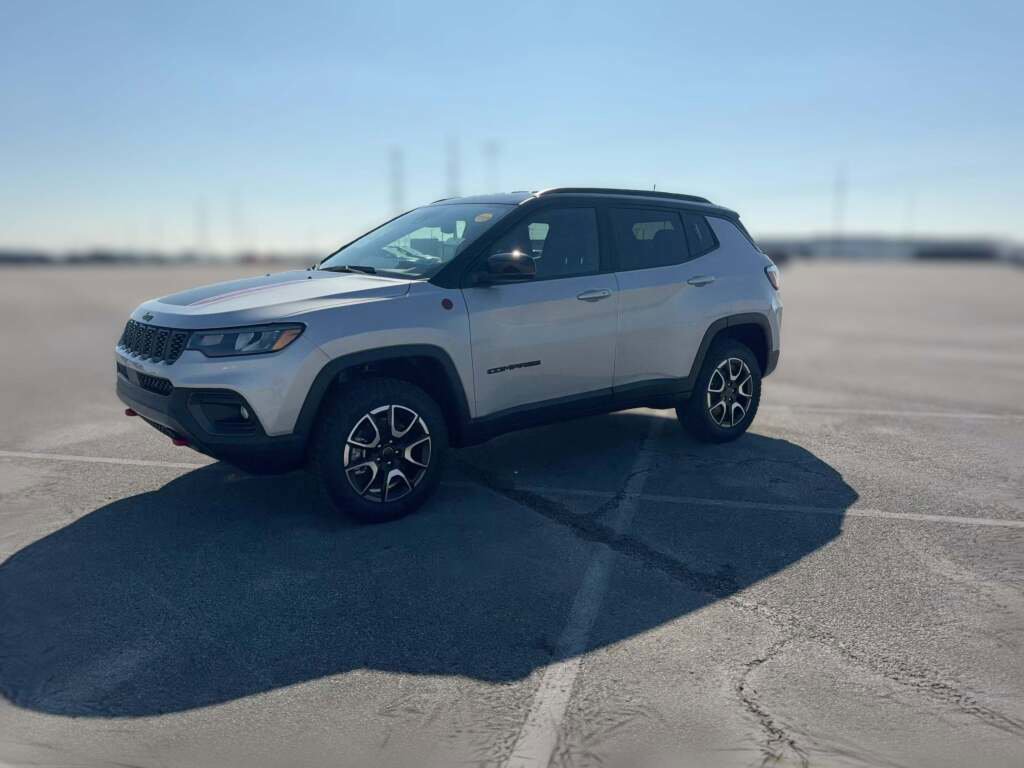 New 2026 Jeep Compass Trailhawk image 4