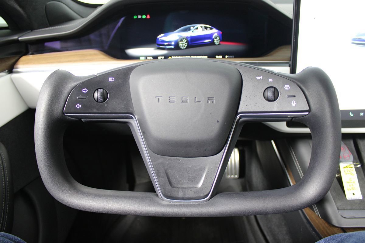 Used 2022 Tesla Model S Plaid AWD/4WD image 13