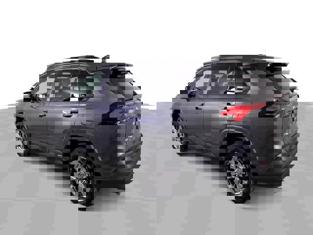 Used 2025 Toyota RAV4 LE image 6