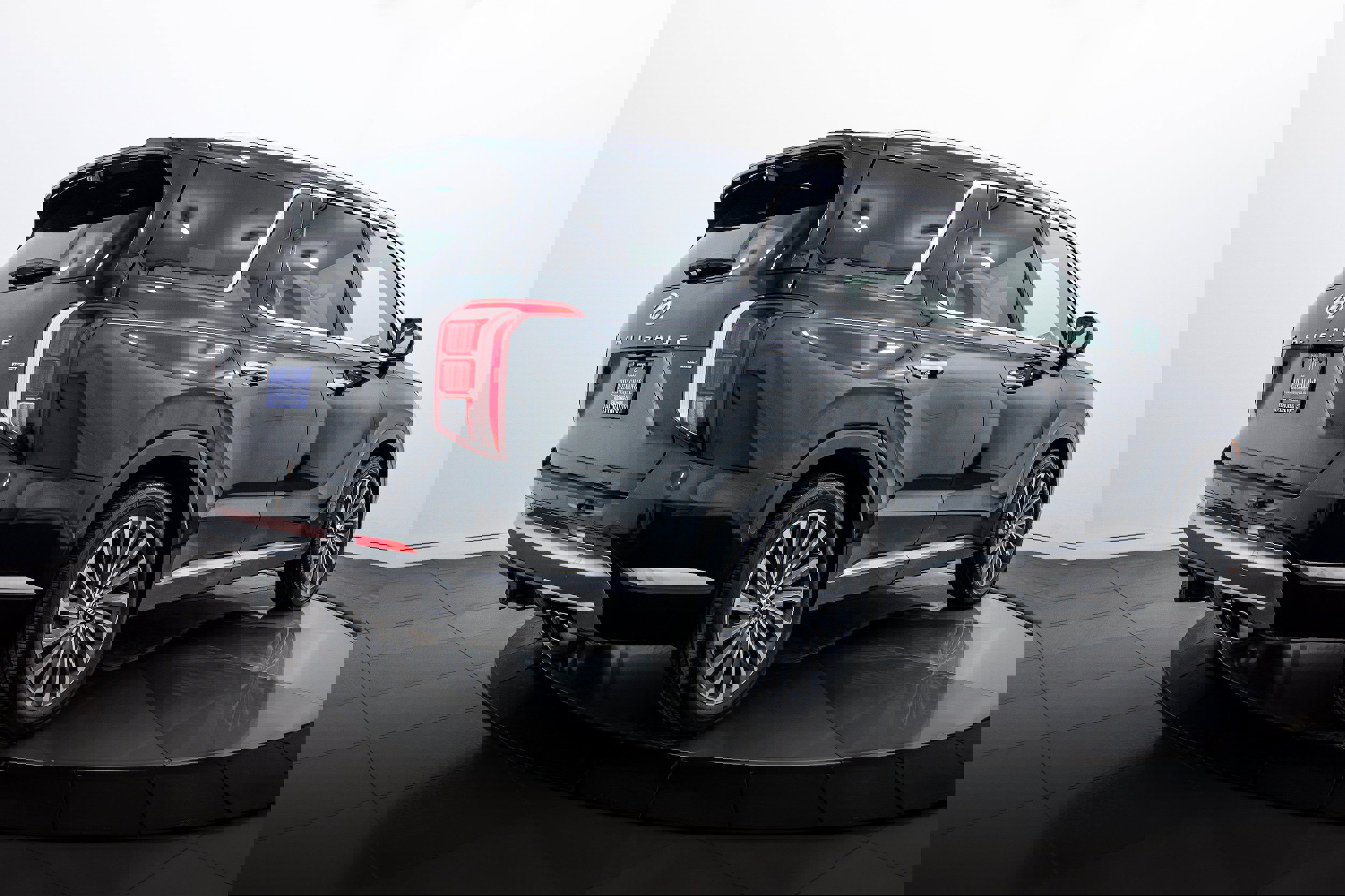 Used 2024 Hyundai Palisade Calligraphy image 4