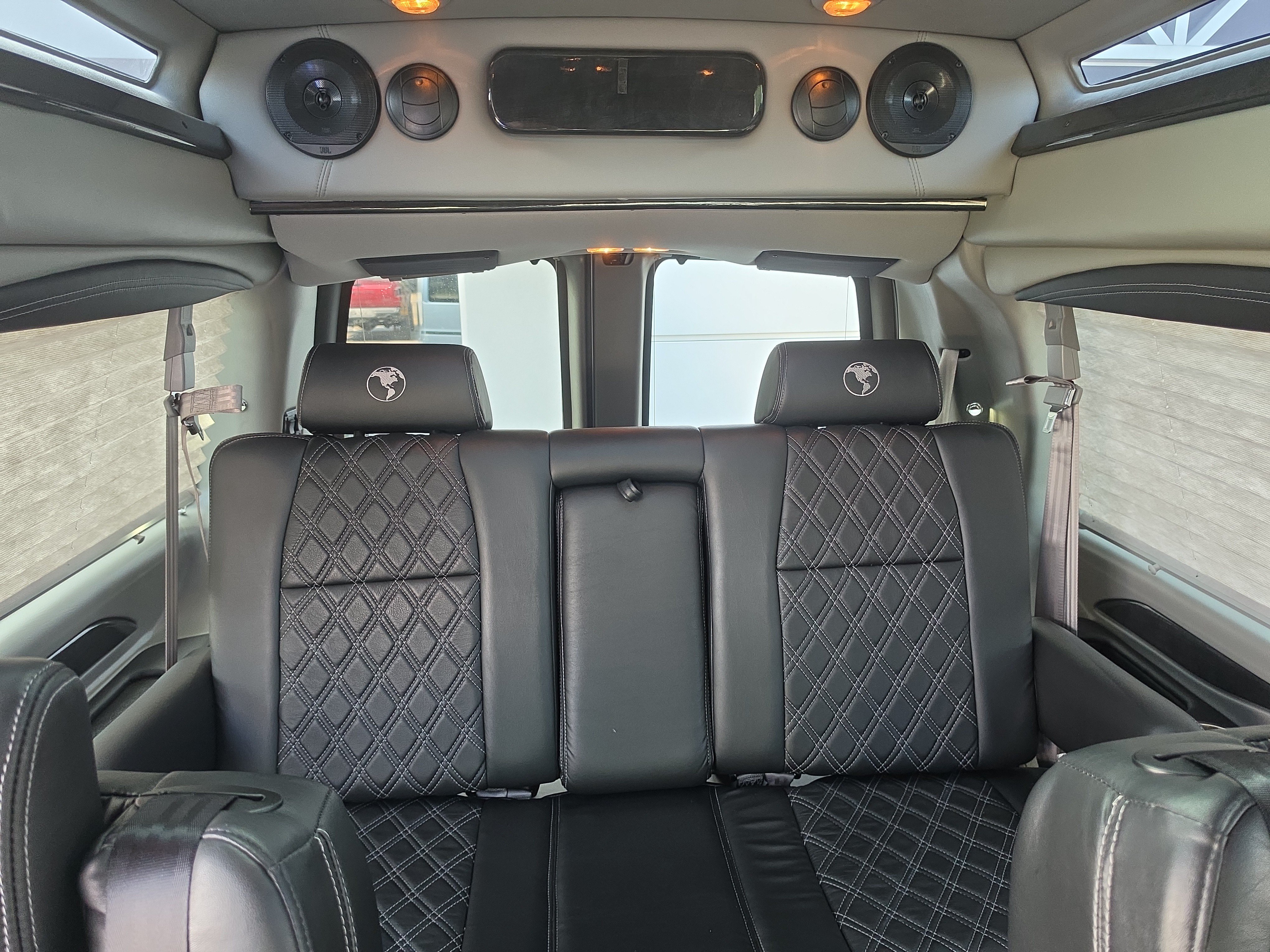 Used 2021 Chevrolet Express 2500 LS w/ Enhanced Convenience Package RWD image 19