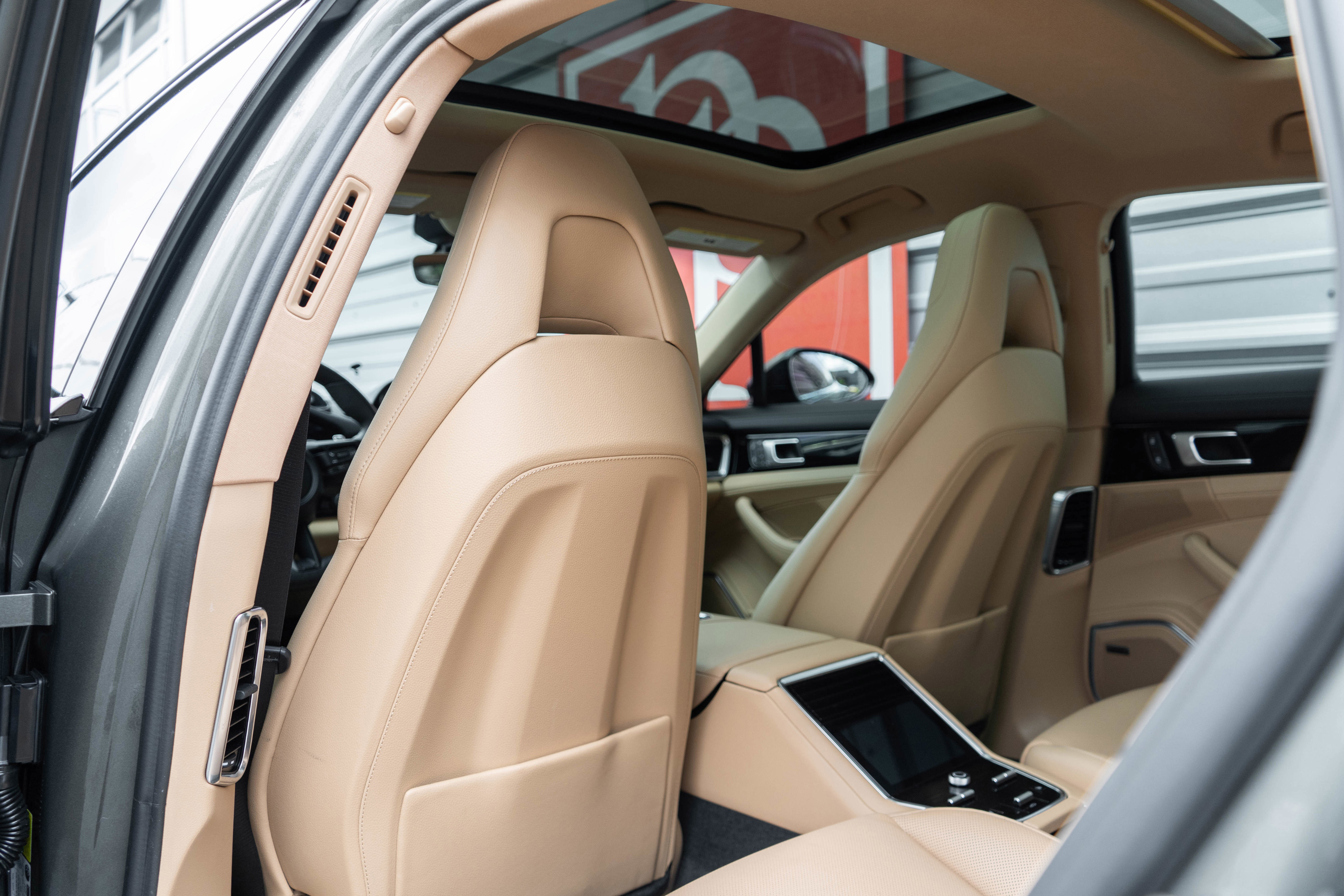 Used 2022 Porsche Panamera 4S AWD/4WD image 24