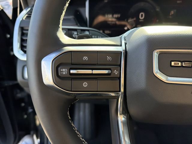 Used 2025 GMC Acadia Denali image 24