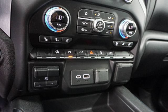 Used 2021 GMC Sierra 1500 SLT w/ SLT Premium Package AWD/4WD image 19