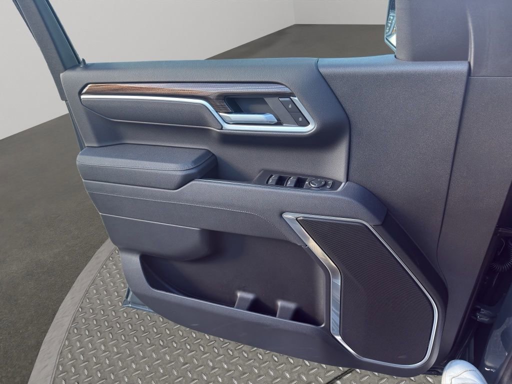 New 2026 Chevrolet Silverado 1500 LT image 13