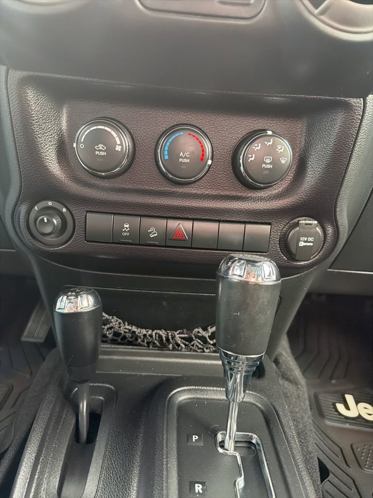 Used 2015 Jeep Wrangler Sport w/ Quick Order Package 24S image 25