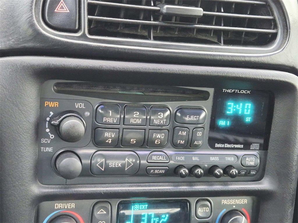 Used 2004 Chevrolet Corvette Convertible w/ Preferred Equipment Group image 22