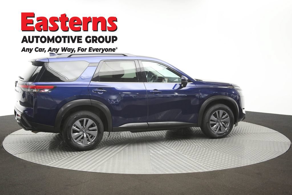 Used 2025 Nissan Pathfinder SV FWD image 44