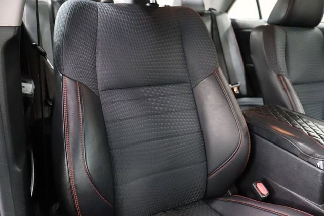 Used 2015 Toyota Camry SE FWD image 26