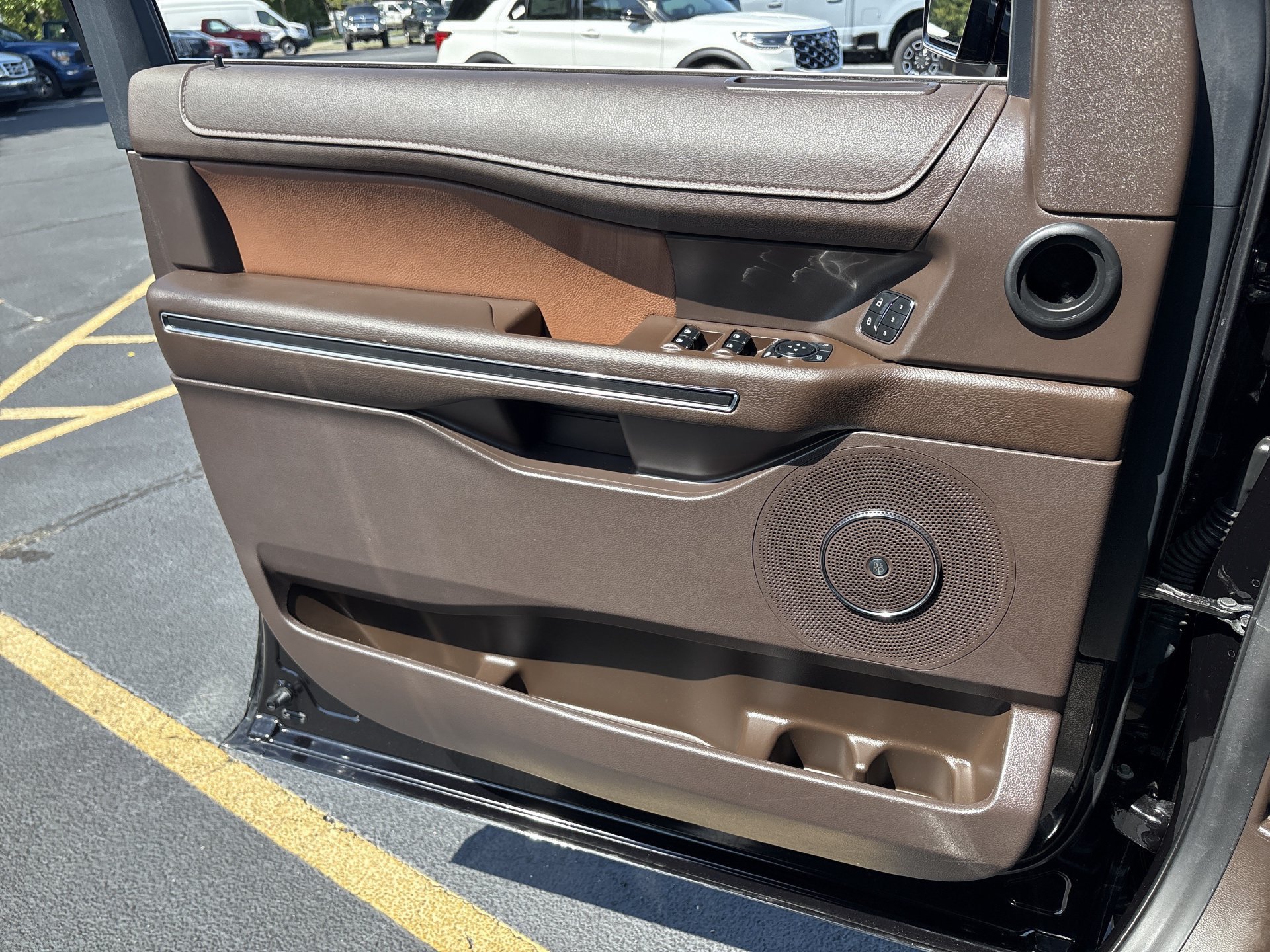 Used 2024 Ford Expedition King Ranch AWD/4WD image 16
