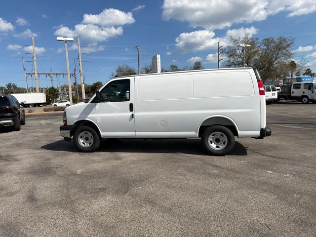 New 2026 Chevrolet Express 2500 w/ Driver Convenience Package RWD image 6