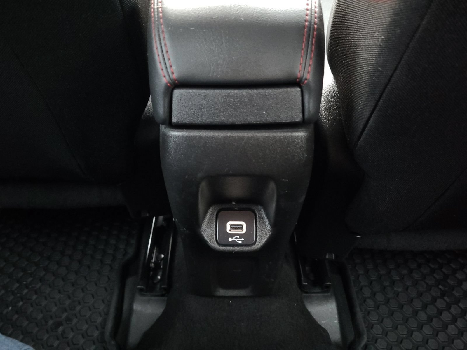 Used 2023 Jeep Renegade Trailhawk AWD/4WD image 30