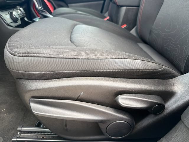 Used 2023 Jeep Renegade Trailhawk AWD/4WD image 13