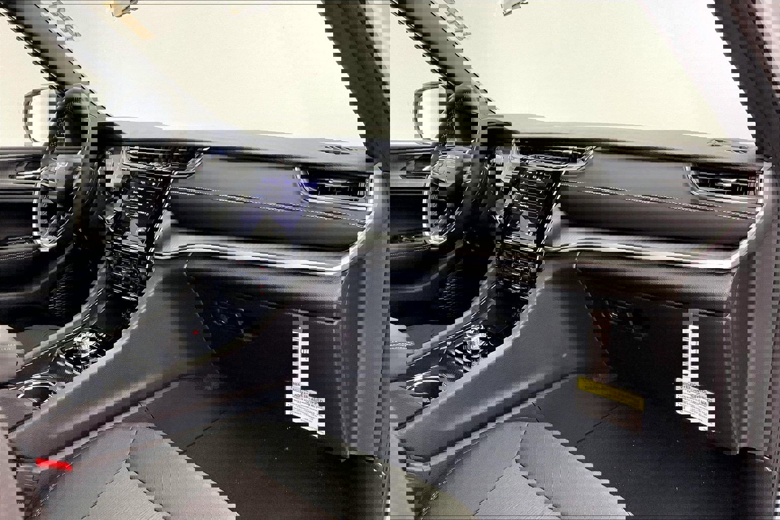 New 2025 Jeep Grand Cherokee Laredo X w/ Luxury Tech Group I image 6