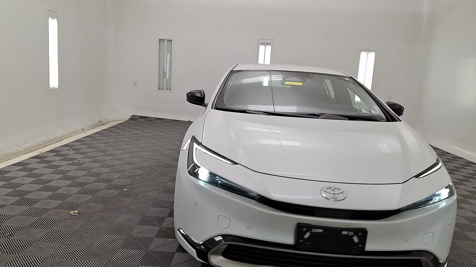 Used 2023 Toyota Prius Prime XSE image 7