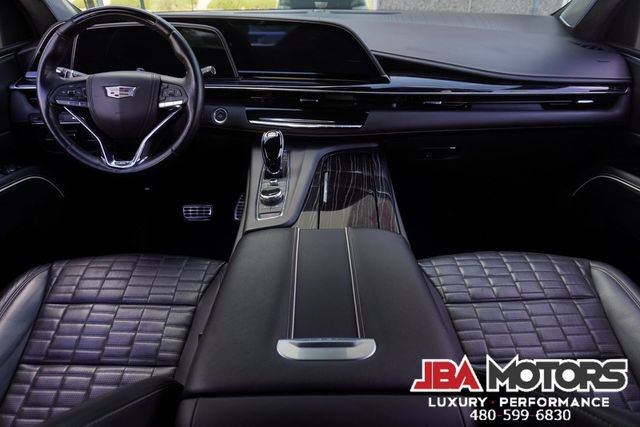 Used 2023 Cadillac Escalade V AWD/4WD image 12