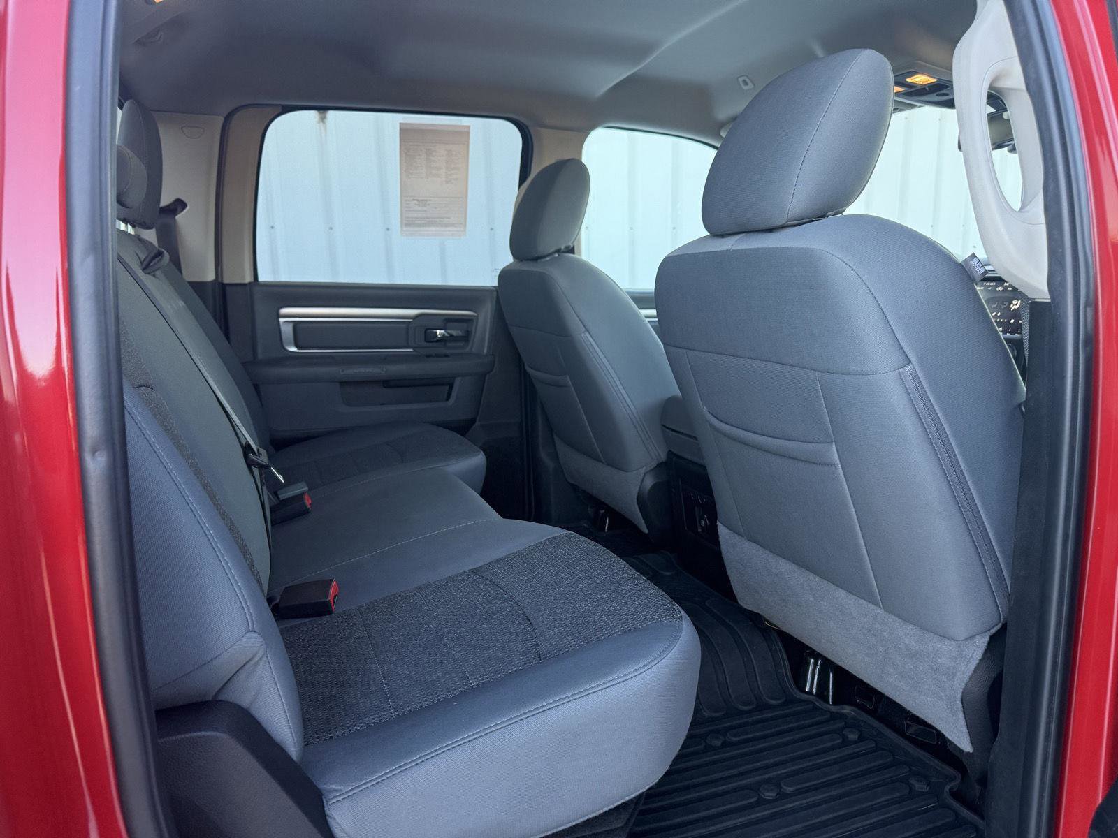 Used 2018 RAM 1500 SLT image 20