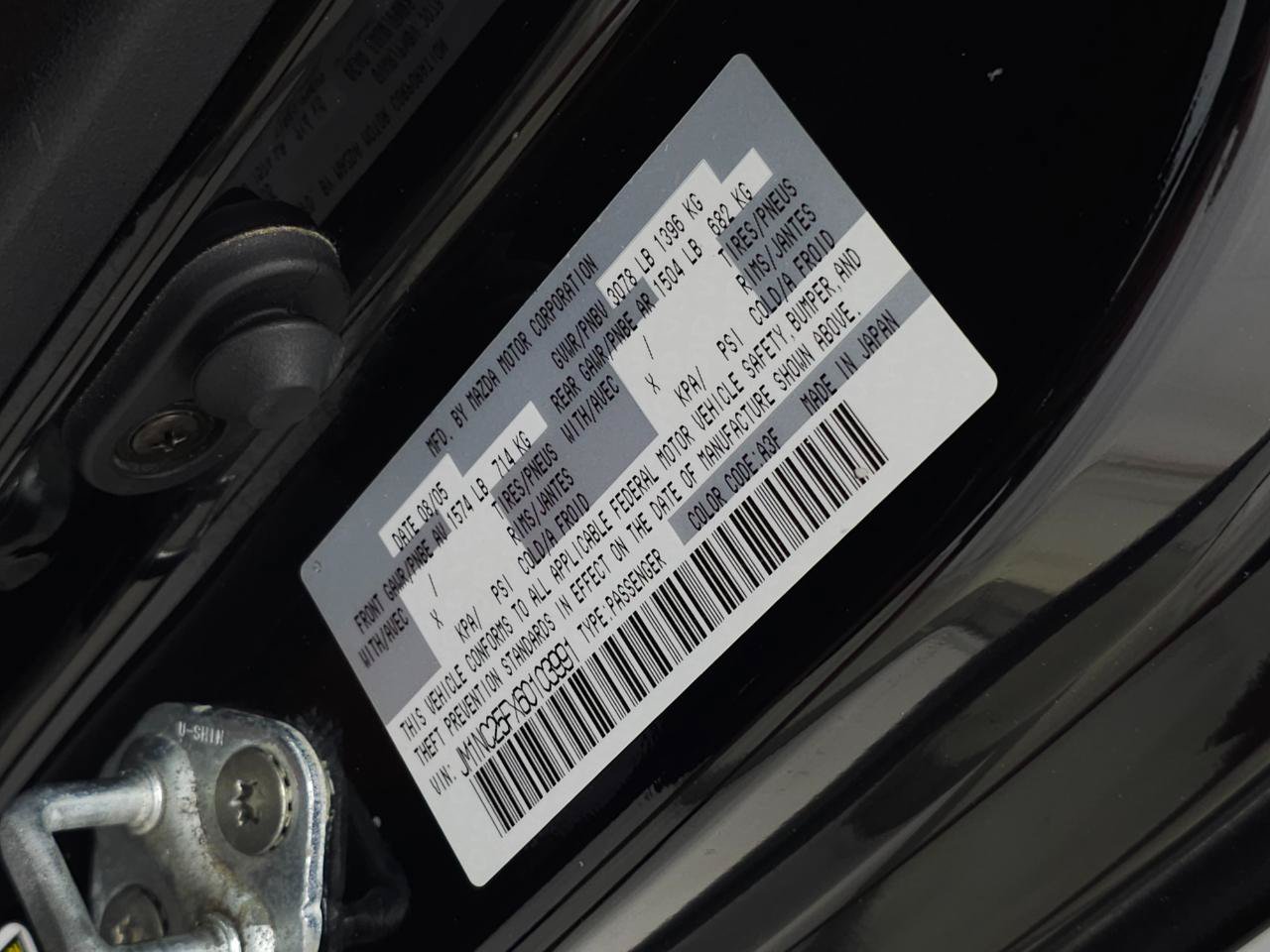 Used 2006 MAZDA MX-5 Miata Grand Touring w/ Premium Pkg RWD image 32