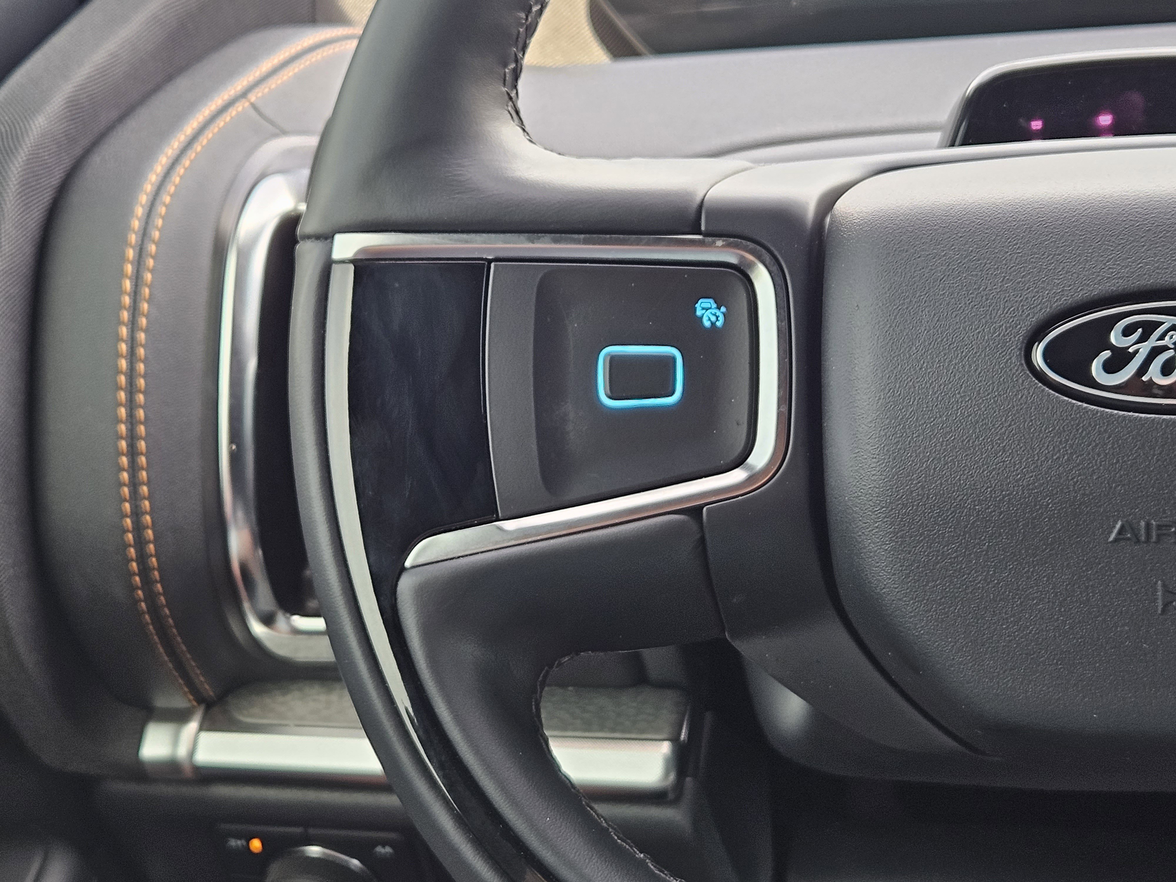 Used 2025 Ford Expedition Tremor image 29