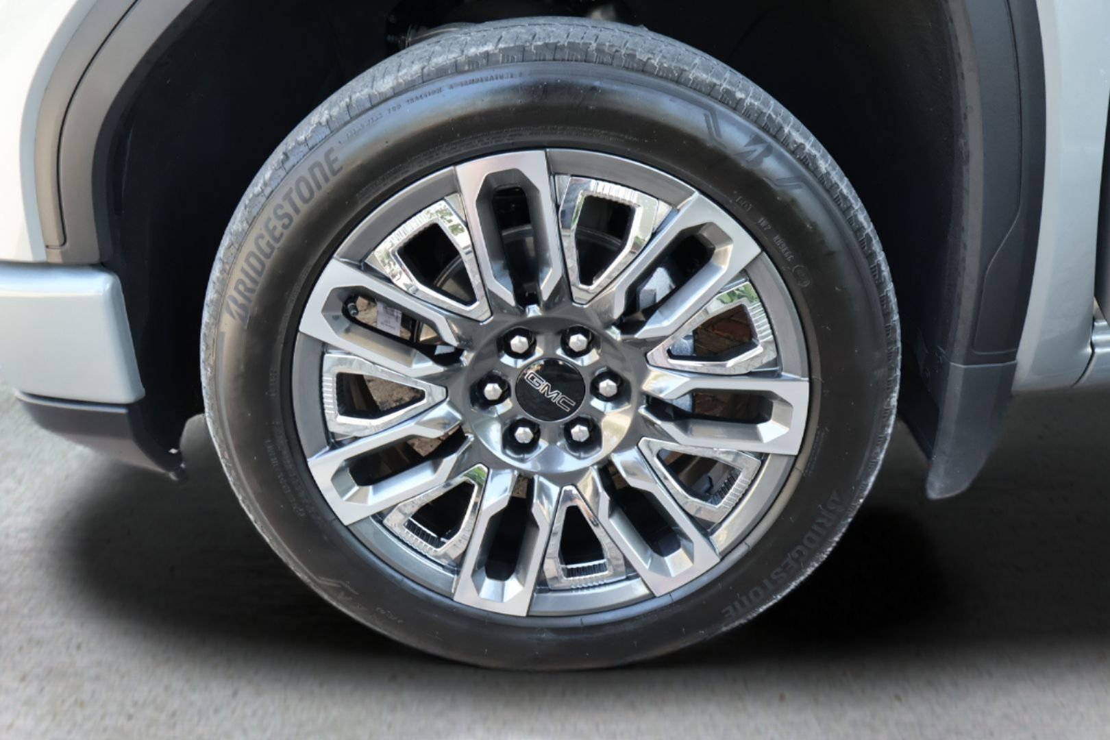 Used 2024 GMC Sierra 1500 Denali Ultimate AWD/4WD image 9