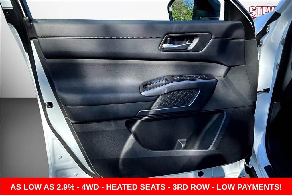 New 2026 Nissan Pathfinder SL AWD/4WD image 25