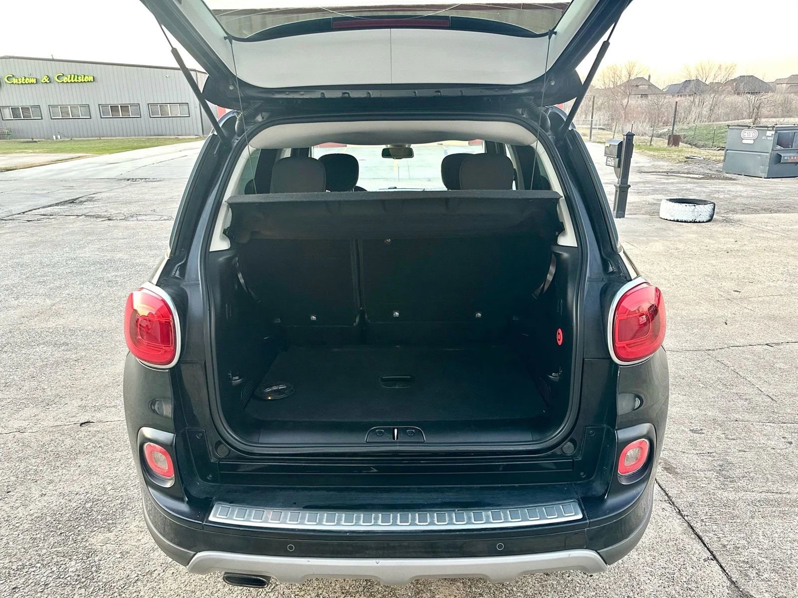Used 2014 FIAT 500L Trekking w/ Popular Equipment Group image 14
