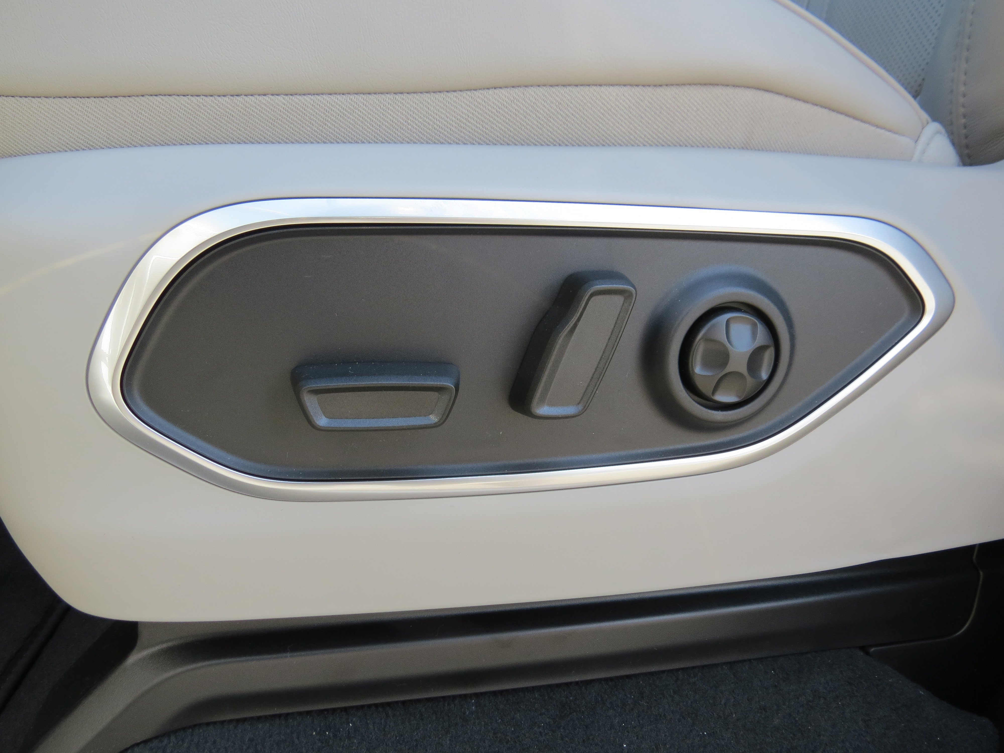 New 2025 Jeep Wagoneer L Series II w/ Convenience Group I image 22