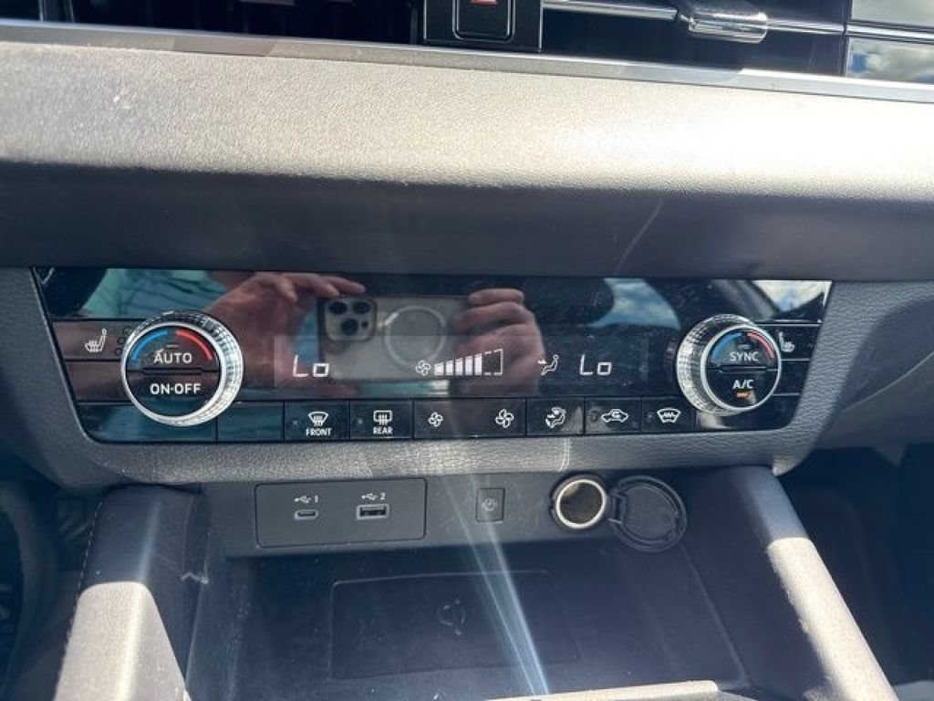 Used 2022 Mitsubishi Outlander SE AWD/4WD image 35