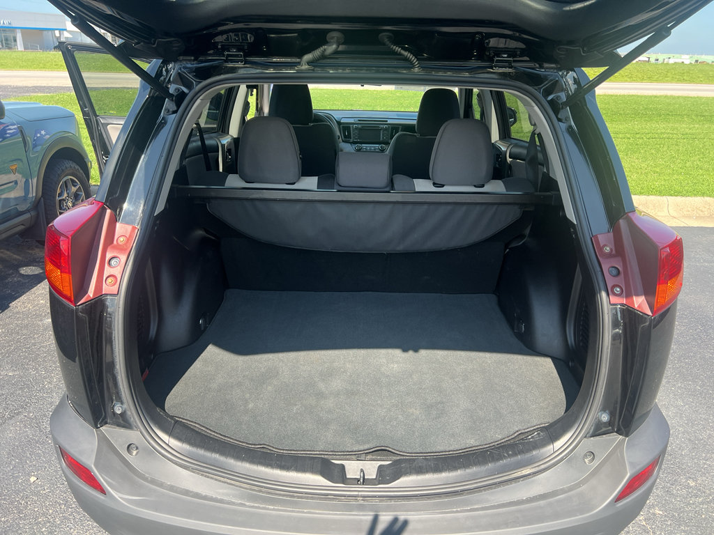 Used 2014 Toyota RAV4 XLE FWD image 7