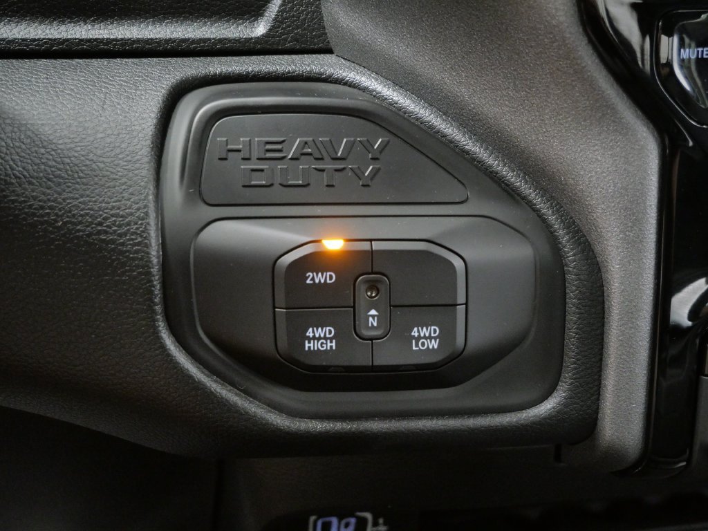 Used 2026 RAM 2500 Tradesman AWD/4WD image 25