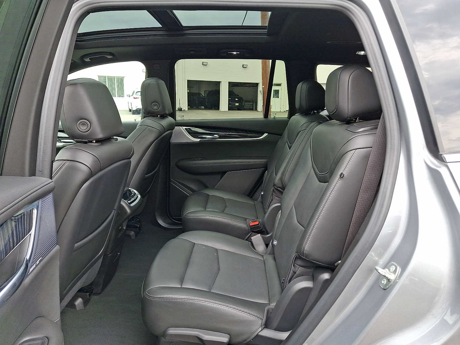 Certified 2024 Cadillac XT6 Premium Luxury AWD/4WD image 23