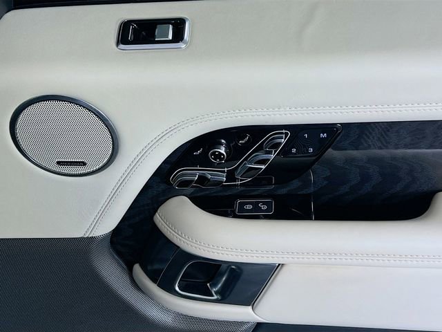 Used 2019 Land Rover Range Rover Long Wheelbase Autobiography AWD/4WD image 32