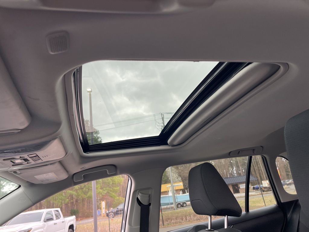 Used 2025 Toyota RAV4 XLE w/ Convenience Package image 20