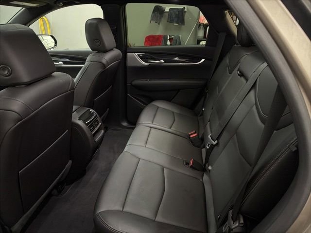 Certified 2023 Cadillac XT5 Premium Luxury AWD/4WD image 18