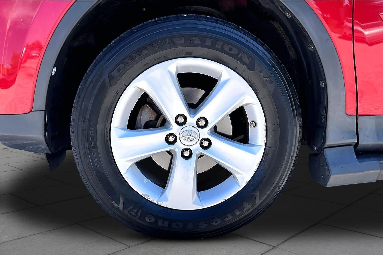 Used 2014 Toyota RAV4 XLE FWD image 11
